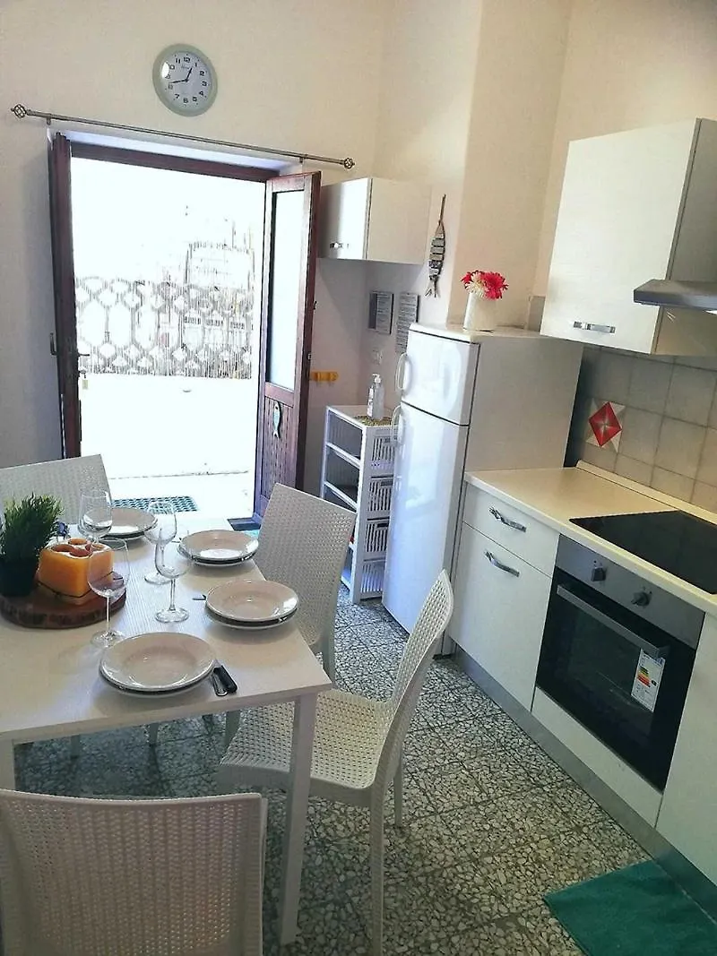 Ginestra Apartment Campese